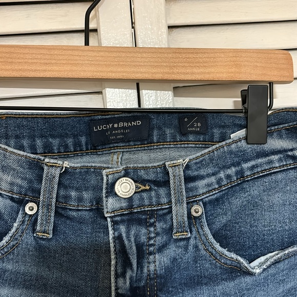 NWOT Lucky Brand Jeans - Picture 3 of 5